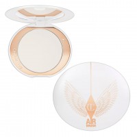 Пудра для лица Charlotte Tilbury Airbrush Brightening (тон Fair - Medium)